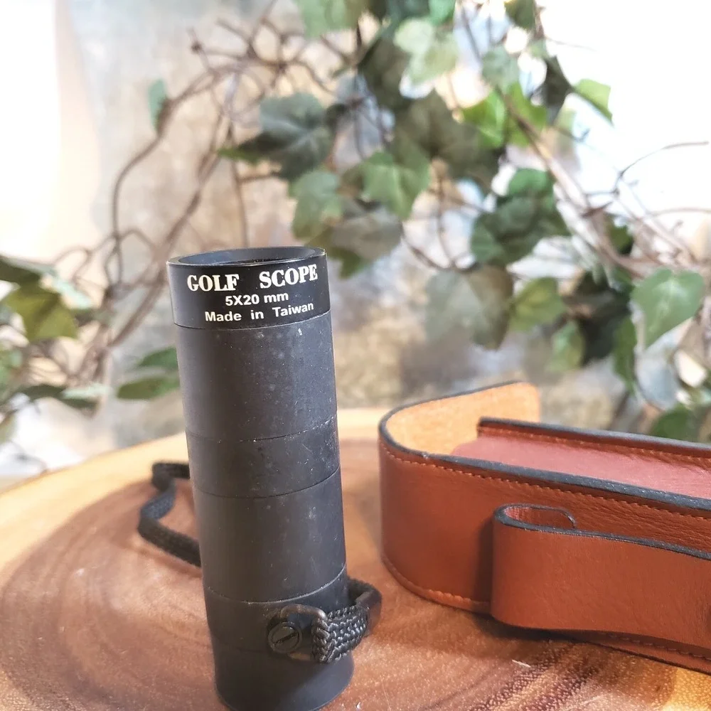 Brookstone Golf Scope 5x22 mm with Leather Scope Case